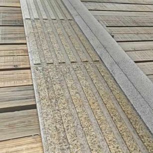 铜川黄金麻盲道石 盲条